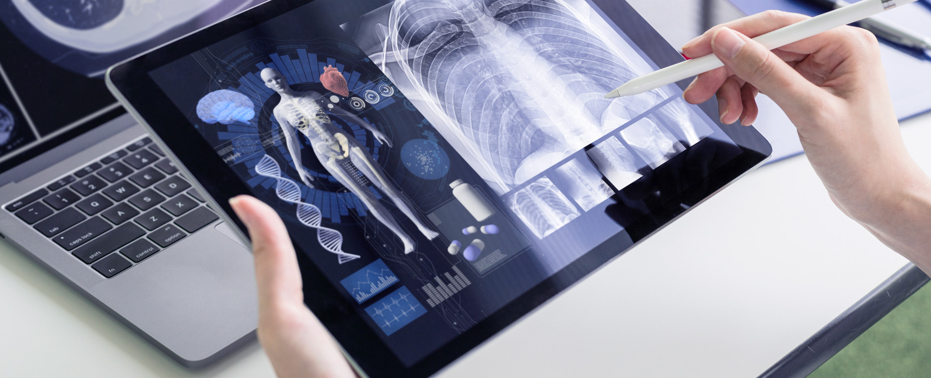 Referti on-line: la tutela di medico e paziente spiegata dal garante della privacy