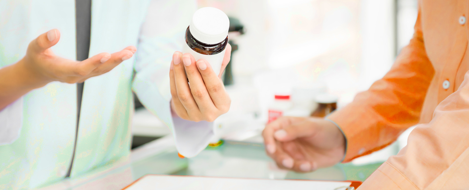Vendita medicinali senza prescrizione medica: condanna per il farmacista